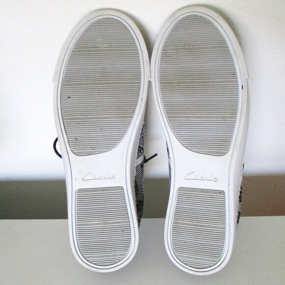 Clarks Somerset Womens Black & White Aerated Fashion Sneaker NWOB - Size 8M - Picture 9 of 9